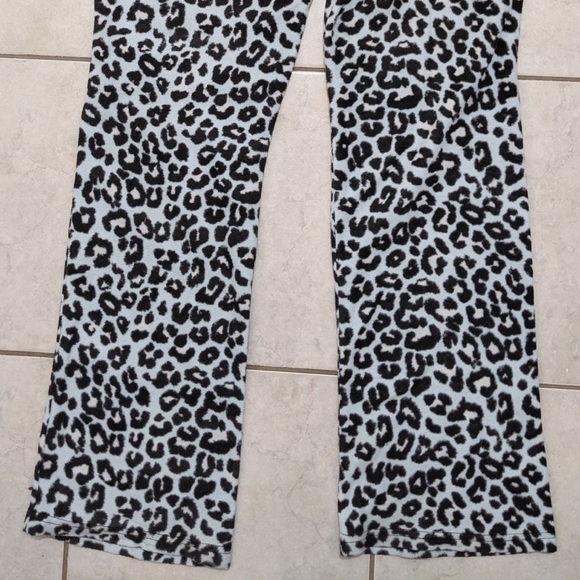 Blue leopard print fuzzy PJ pants - Picture 4 of 6